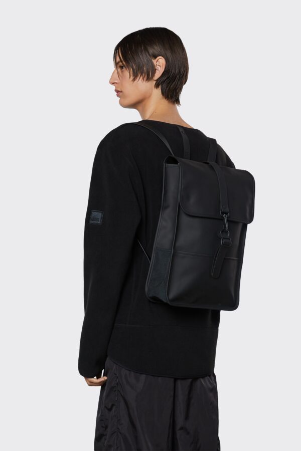 core-shop-rains-backpack-mini